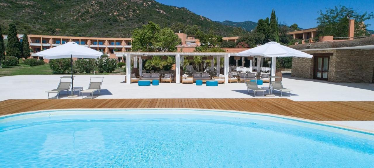 Villa Zippiri Is Molas Pula Luaran gambar
